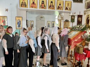 Дети города Сельцо в гостях у Свято-Никольского храма