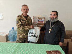 В Никольском храме г. Сельцо поздравили семьи военнослужащих-участников СВО с Днем России